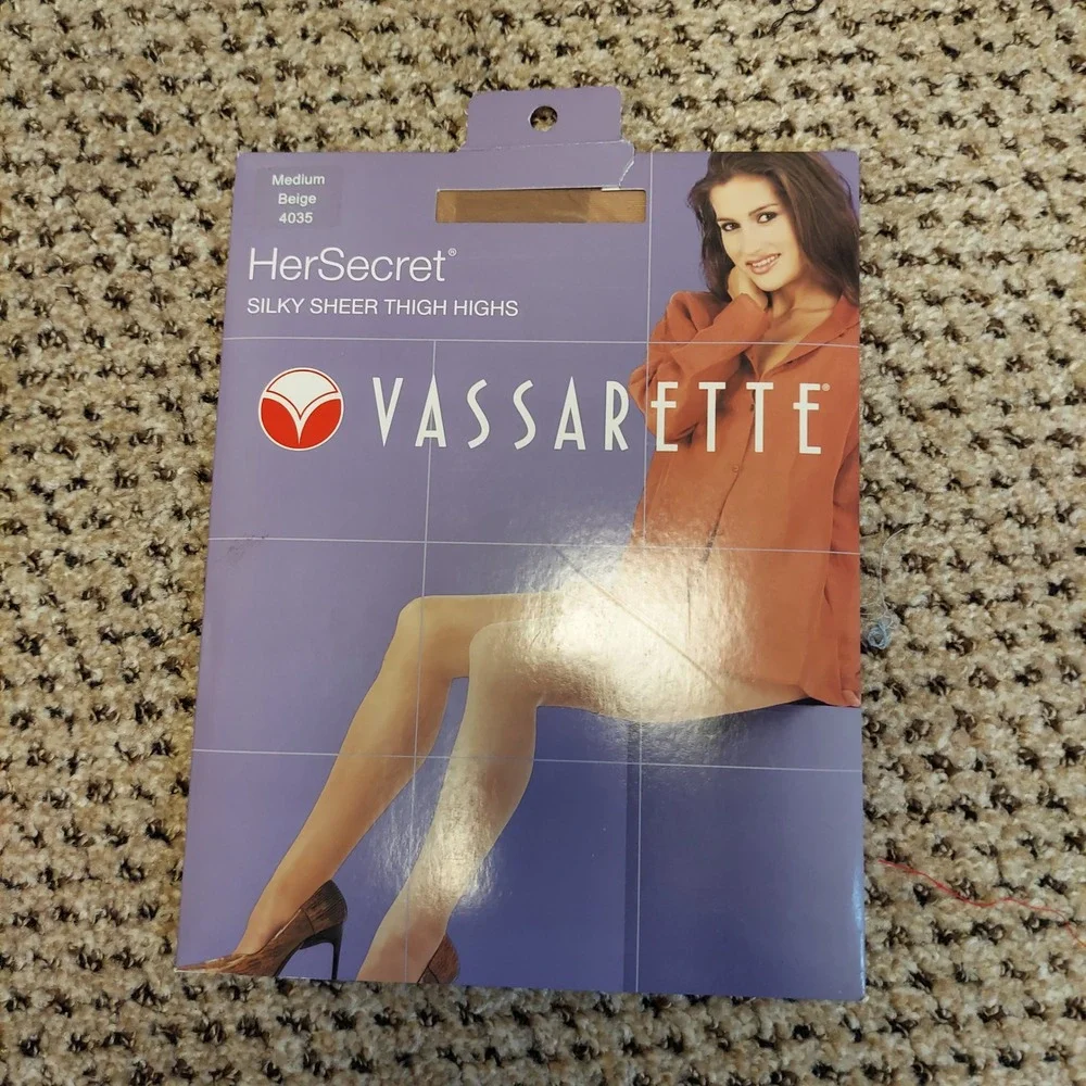 Vassarette HerSecret Silky Sheer Thigh Highs 4035 Beige Black Medium 2 Pair Lot